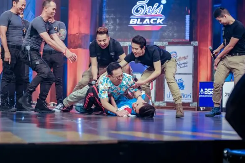 ทีวีไกด์: รายการ "เกมพันหน้า ซูเปอร์ เซเว่น" ออกอากาศ วันอาทิตย์ที่ 1 เมษายน 2561 เวลา 12.00 น. ช่อง 7HD