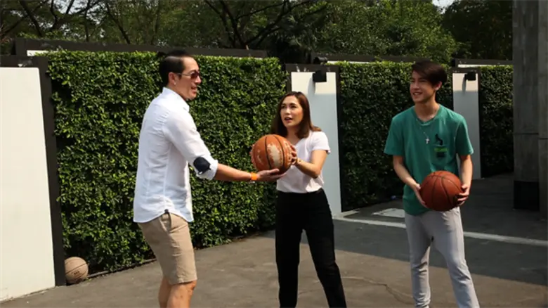 ทีวีไกด์: รายการ “3 แซบ” บุกบ้านพ่อสามีแห่งชาติ “เจ-เจตริน” พร้อมไขเคล็ดลับความสวย “มาดามแป้ง-นวลพรรณ”