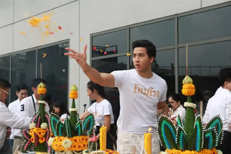 โรงละครเคแบงก์สยามพิฆเนศ ได้ฤกษ์ดีจัดบวงสรวงใหญ่ “โหมโรง เดอะมิวสิคัล” พร้อมปลุกกระแสความเป็นไทย ให้กลับมาหยั่งลึกในหัวใจคนไทยอีกครั้ง