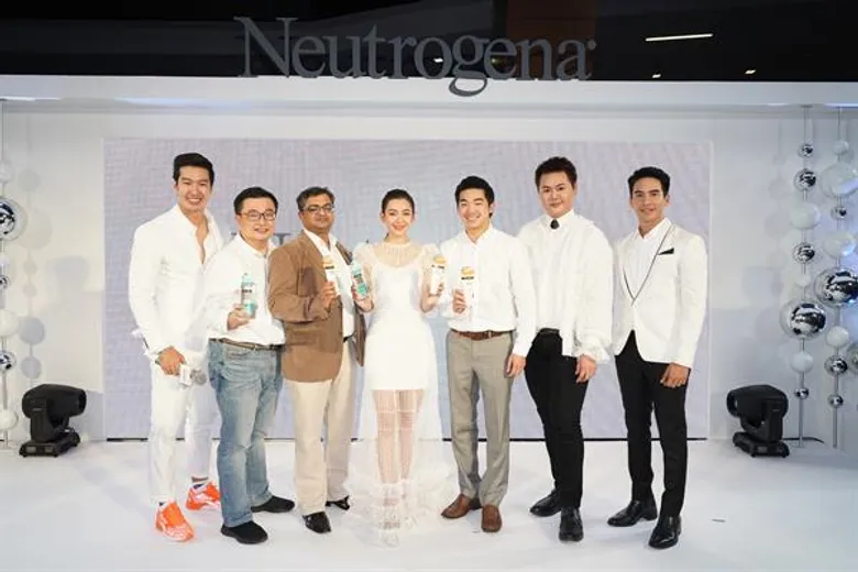 นูโทรจีนา ปฏิวัติวงการคลีนซิ่งแบบเดิมๆ ดึง เบลล่า ราณี แคมเปน แบรนด์แอมบาสเดอร์ เปิดตัวสองผลิตภัณฑ์ใหม่ล่าสุด เพื่อผิวสวยสะอาดล้ำลึก พร้อมเติมเต็มความชุ่มชื้นให้ผิวนุ่มสุดๆ ไม่ตึง ไม่เอี๊ยด