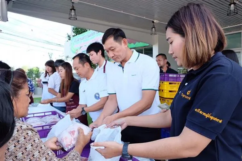 พลังผู้เลี้ยงหมู...พลิกผันวิกฤตราคา...ชวนคนไทยบริโภคหมูช่วยเกษตรกร
