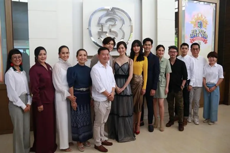 ผู้จัด “คิง สมจริง” ถือฤกษ์ดีนำทีมนักแสดงบวงสรวง “เพลิงพรางเทียน” พร้อมจับตา “เต้ย-ณิชา-โยเกิร์ต” ประชันฝีมือสุดเข้มข้น