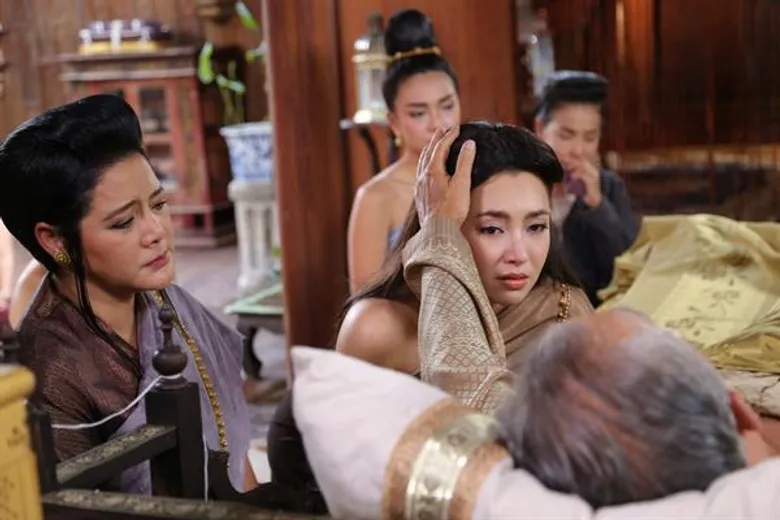 ทีวีไกด์: ละคร "บุพเพสันนิวาส" ตอนที่ 15 (ตอนจบ) ออกอากาศวันพุธที่ 11 เมษายน 2561