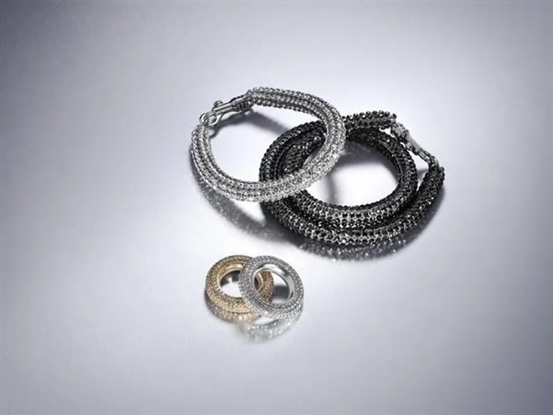 สวารอฟสกี้ เฉลิมฉลองแคมเปญอันเจิดจรัส เตรียมวางจำหน่าย ATELIER SWAROVSKI โดยคริสโตเฟอร์ เคน เป็นครั้งแรกในประเทศไทย