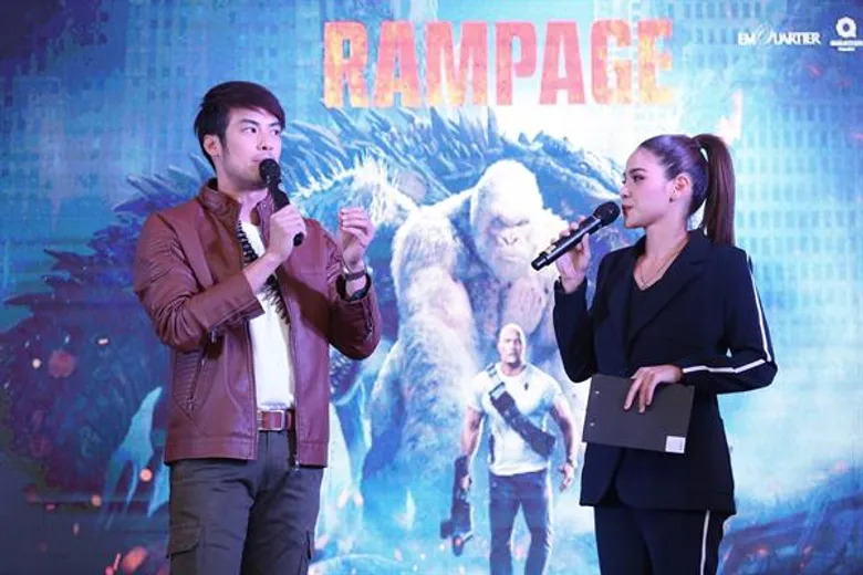 “บอย ปกรณ์” โชว์แอคชั่นในงานเปิดตัวภาพยนตร์ฟอร์มยักษ์ “Thailand Gala Premiere Rampage” ภาพยนตร์ที่สร้างจากเกมดังในตำนาน