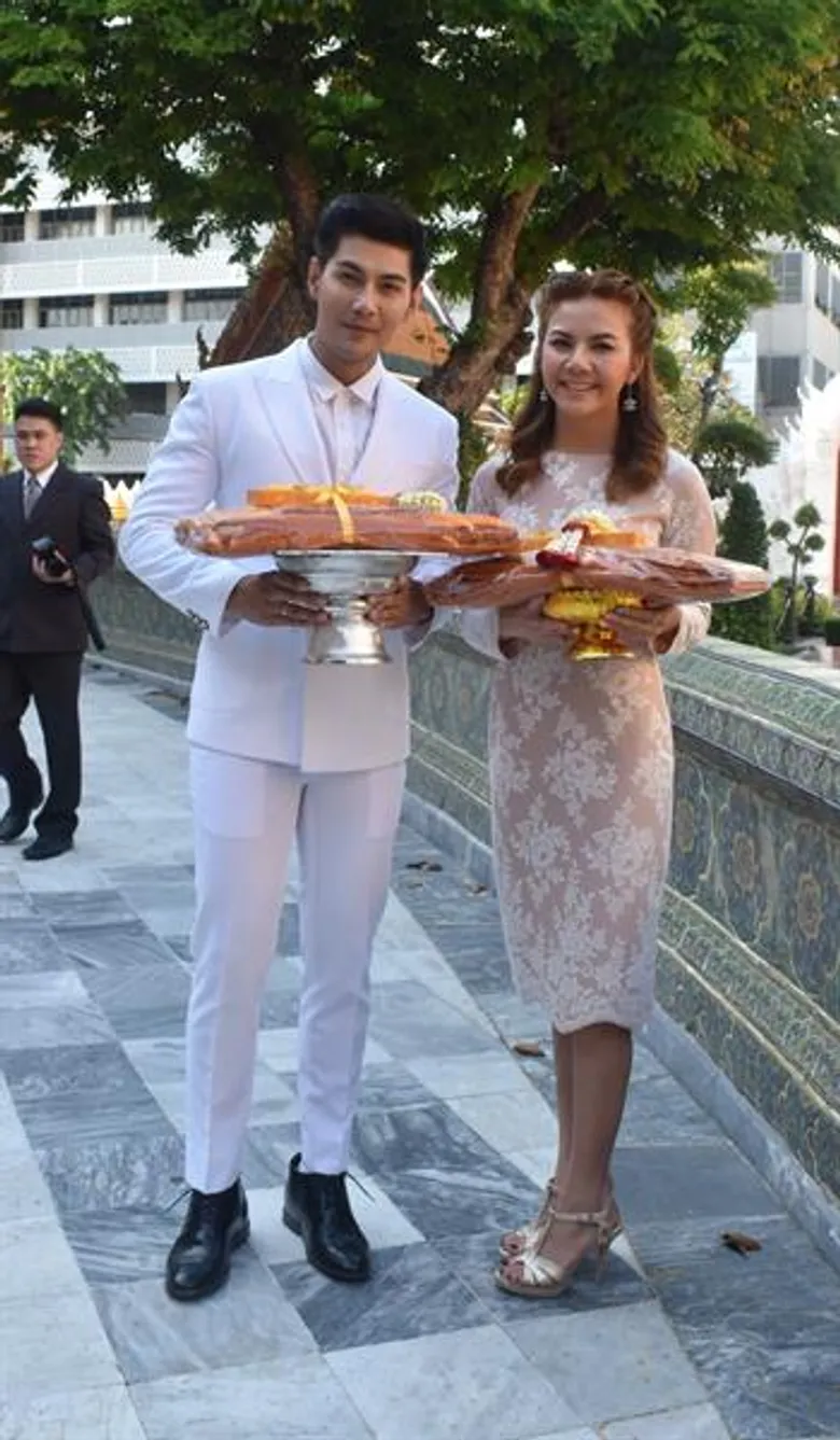 "จ๊ะ – มังกร” ปลาบปลื้มใจ เข้าเฝ้าถวายสักการะ สมเด็จพระสังฆราชฯ