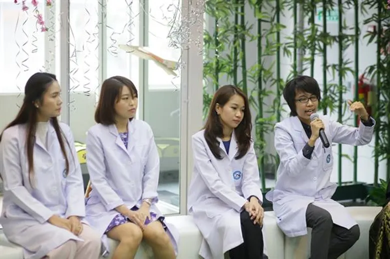 รพส.ทองหล่อ เปิด “คลินิกแมว” เอาใจคนรักแมวย่านพระราม 9 เยี่ยมชมบริการที่ใส่ใจทุกรายละเอียด พร้อมนำทีมหมอแมวแนะวิธีดูแลแมวแบบมือโปร