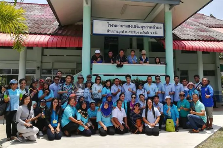 กรมควบคุมโรค ร่วมรณรงค์ “เที่ยวตรังอุ่นใจ ปลอดภัยปลอดโรค” เน้นดำเนินการป้องกันควบคุมโรค เพื่อรองรับการท่องเที่ยวทางทะเล