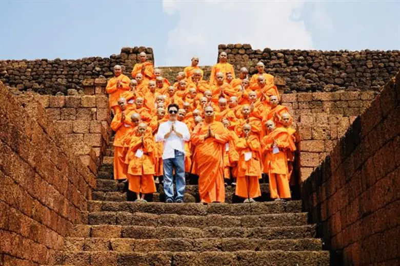 พลเรือเอกสมภพ ภูริเดช ให้การต้อนรับและถวายอาหารเพลแด่สามเณร ๖๕ รูป โดย ดร.หม่อมหลวงภัทรชาติ ประวิตร เป็นวิทยากรบรรยายเรื่องเขาคลังนอก เมืองประวัติศาสตร์ศรีเทพ อาณาจักรทวารวดี