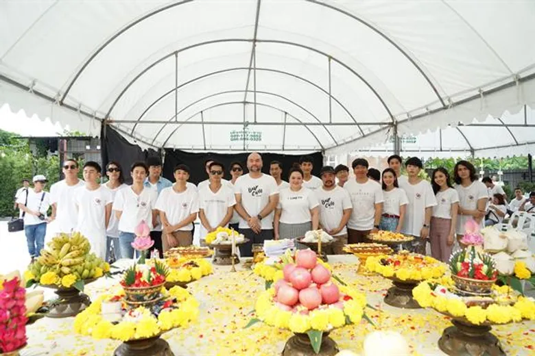 “แบร์เคฟ” ผู้ผลิตซีรีส์รายใหม่ จับมือ “LINE TV” บวงสรวง 4 เรื่องรวด ย้ำเน้น แตกต่าง สด ใหม่ !