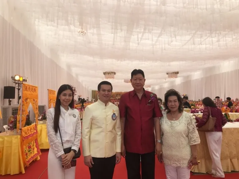 ศ.ดร.พันธ์ยศ อัครอมรพงศ์ ประธานชมรมผู้ประกอบการหนองแขม และคณะกรรมการ ร่วมงานพิธี ”กงจูเทียน” บูชาพระโพธิสัตว์และเทพธรรมบาล ที่ยิ่งใหญ่ที่สุดในประเทศไทย