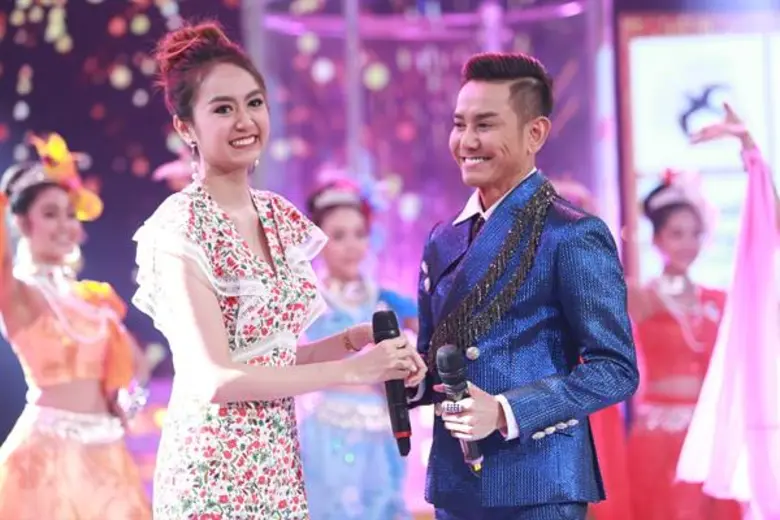 ทีวีไกด์: รายการ “กิ๊กดู๋ สงครามเพลงเงาเสียง” “กิ๊กดู๋ ฯ” เล่นใหญ่เอาใจแม่ยก “เอ-ไชยา” พาลูกมาร่วมหาเงาเสียงเจอเซอร์ไพรส์คูณสอง