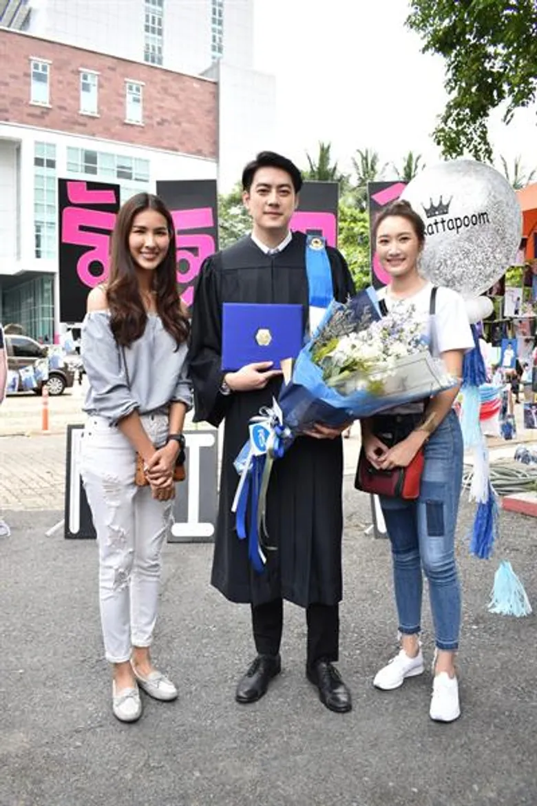 “ฟิล์ม รัฐภูมิ” สุดปลื้ม คว้าปริญญาโท ด้านจิตวิทยาบริหารองค์การ เพื่อนดารา - แฟนคลับร่วมยินดีเพียบ