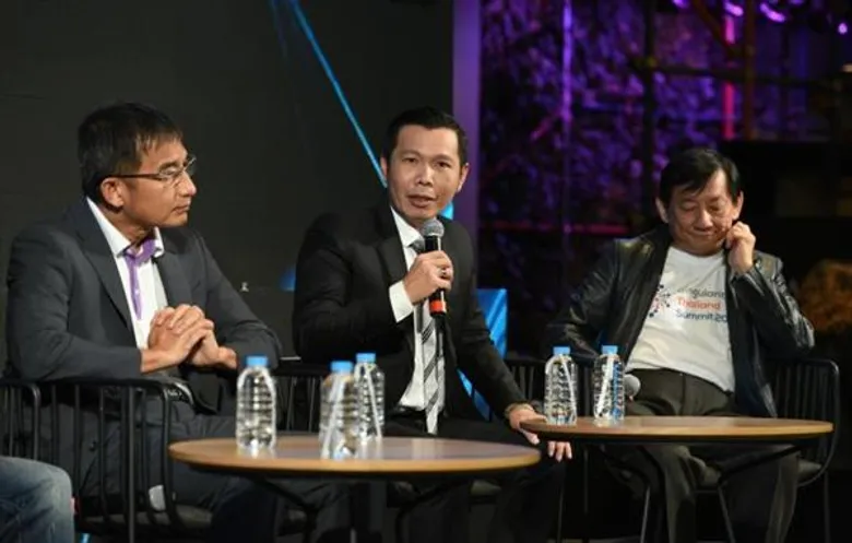 ไม่ใช่แค่โตให้ไว แต่ทำไมต้องโตให้ “ยกกำลัง” 6 ทรรศนะการเติบโตอย่างก้าวกระโดด (Exponential Growth) จาก 6 กุนซือทั้งภาครัฐและภาคอุตสาหกรรม จากงานเปิดตัว “SingularityU Thailand Summit 2018”