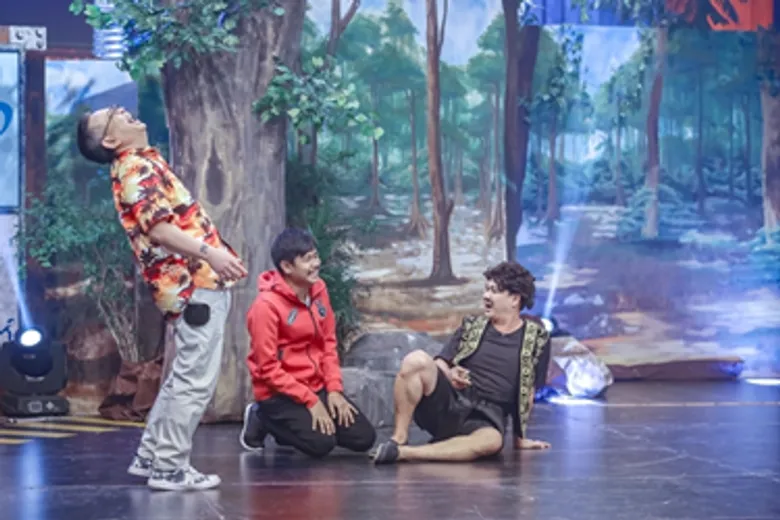 ทีวีไกด์: รายการ "เกมพันหน้า ซูเปอร์ เซเว่น" เกมพันหน้า ปรับโฉมใหม่เอี่ยม เสริมละคร ดึง 4 จตุรเทพสายฮา ประเดิม “จันทโครพ”