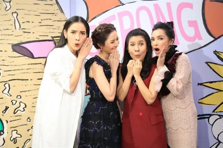 “แอฟ - ทักษอร” เปิดซิง!! งานพิธีกร 'แชร์ข่าวสาวสตรอง’ ประกบ “แพท - ตุ๊ยตุ่ย - ปุ้ย” ลงจอ 'ไทยรัฐทีวี’