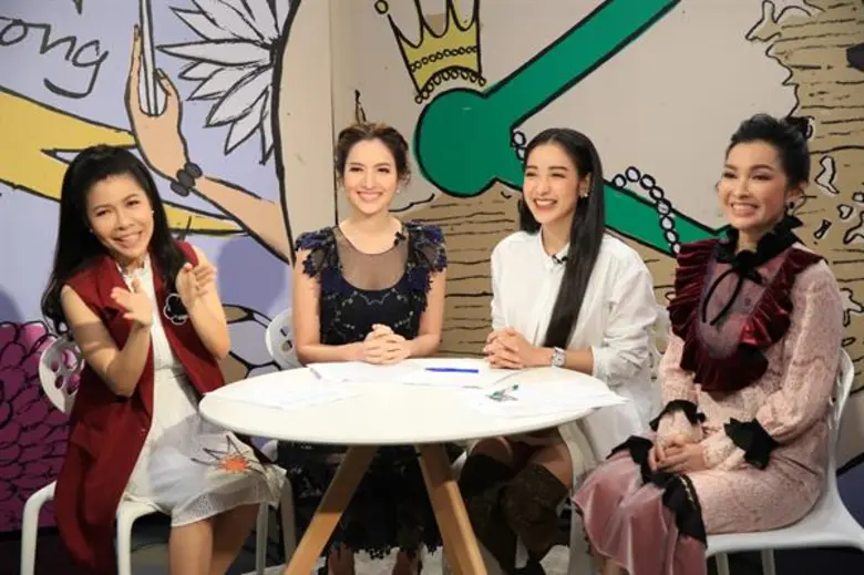 “แอฟ - ทักษอร” เปิดซิง!! งานพิธีกร 'แชร์ข่าวสาวสตรอง’ ประกบ “แพท - ตุ๊ยตุ่ย - ปุ้ย” ลงจอ 'ไทยรัฐทีวี’