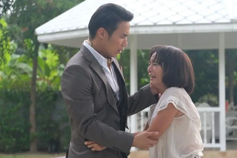 สกู๊ปละคร “พิมพ์” บันดาลโทสะ เฆี่ยน “ใบเฟิร์น” ประชดผัว!! ใน “สายรักสายสวาท”