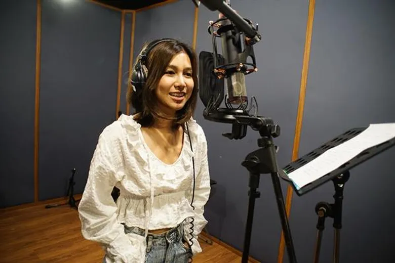 “กิ่ง เหมือนแพร” ถ่ายทอดเพลงเตือนสติ ชวนฟัง “กรุณารักษากฎ” เพื่อช่วยลดอุบัติเหตุ