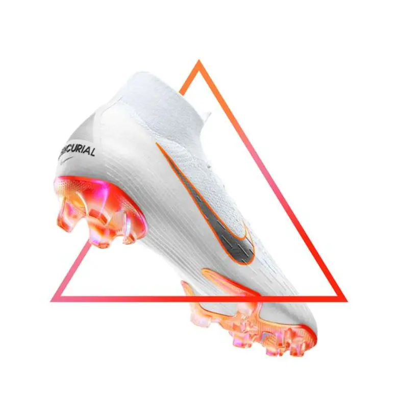 ไนกี้ ส่งสุดยอดสตั๊ด “Just Do It Pack” โทนสีขาวรุ่นล่าสุดลงสนาม ต้อนรับการแข่งขันฟุตบอลรายการใหญ่กลางปีนี้