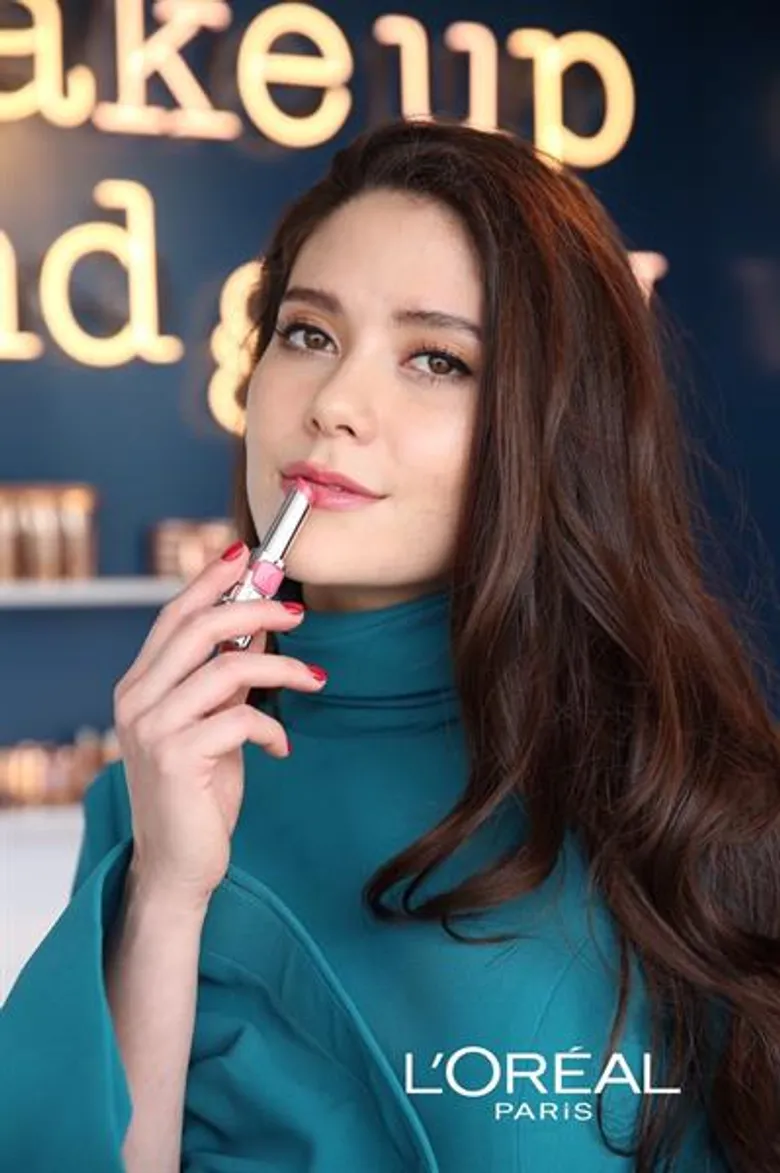 ออร่าจับ! ลอรีอัล ปารีส ส่ง 'มารีญา’ ร่วมงานเทศกาลหนังเมืองคานส์ครั้งแรก
