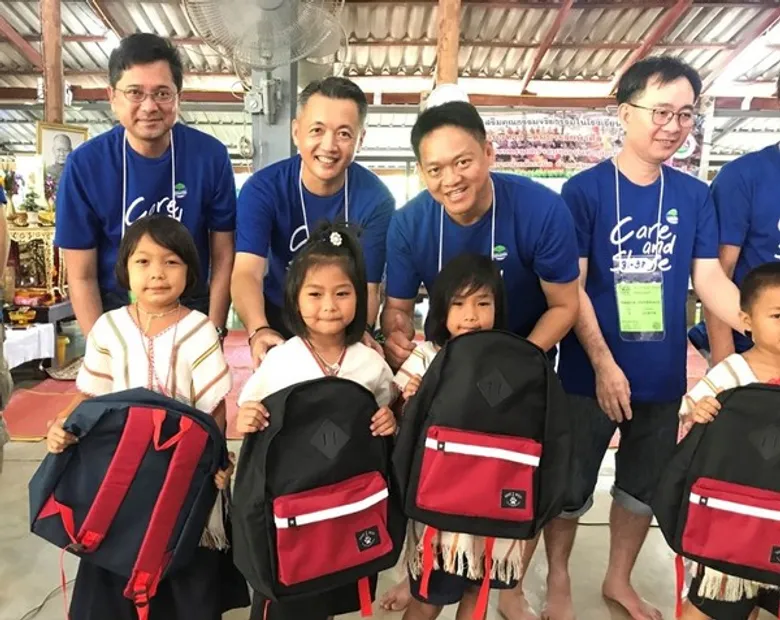 กลุ่มสยามกลการ Care & Share มอบทุนเพื่อการศึกษานักเรียนบ้านลิ้นช้างและสร้างฝายชะลอน้ำเพื่อสิ่งแวดล้อมที่ดี จังหวัดเพชรบุรี