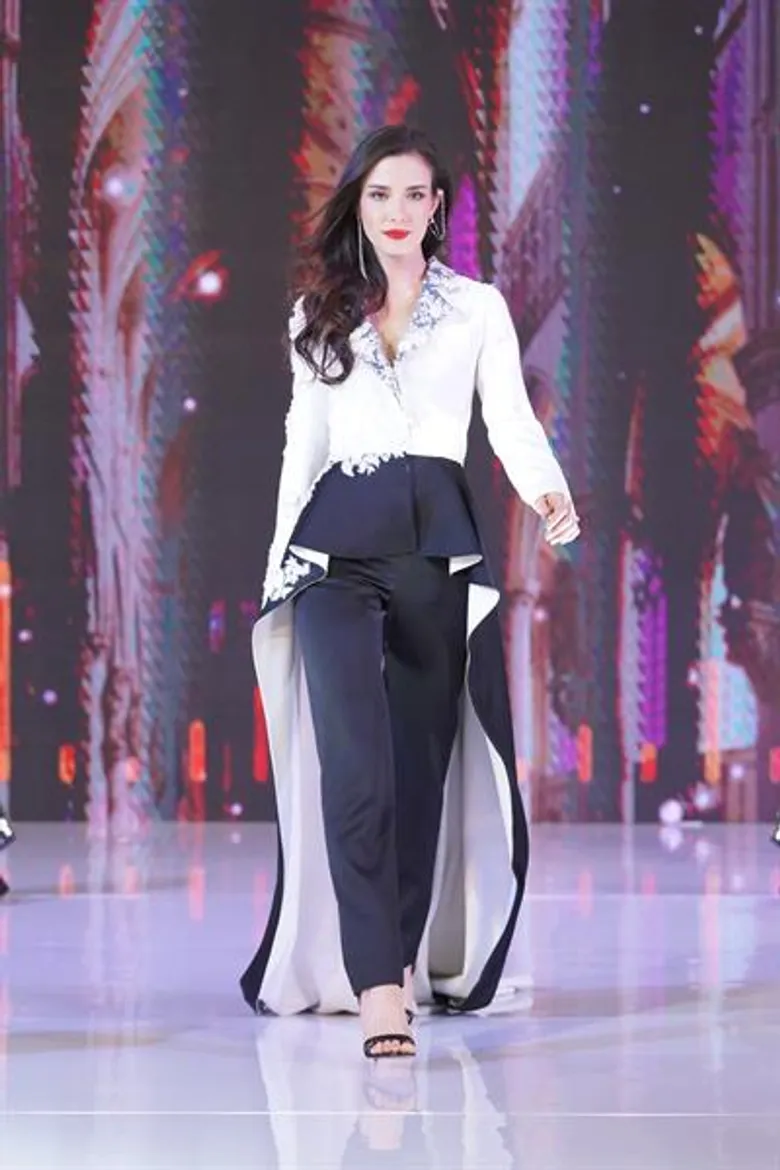 กรมส่งเสริมอุตสาหกรรม จับมือ กันตนา กรุ๊ป ผนึกกำลังครั้งสำคัญ จัดงาน Thai Designer Academy Fashion Festival 2018 (TDA Season 2) ยกทีมนางแบบจาก THE FACE THAILAND 4 ALL-STARS เดินแบบโชว์ผลงานนักออกแบบไทย