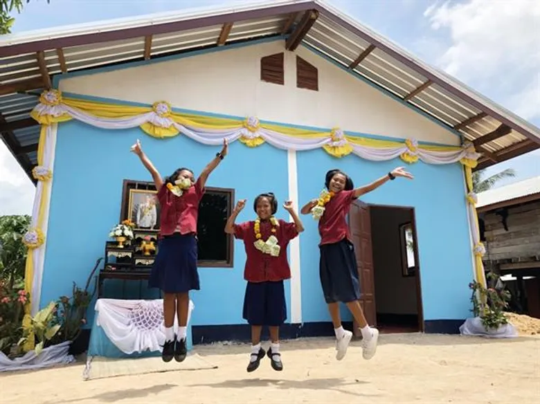มูลนิธิเวิร์คพอยท์ร่วมสานฝันบ้านใหม่ให้น้องเป้ยไมค์ทองคำเด็ก