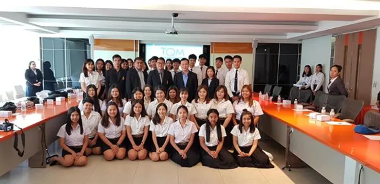 หลักสูตร บธ.บ. สาขาการประกันภัยและการจัดการความเสี่ยง คณะพาณิชย์ฯ ม.อ.ตรัง เข้าดูงาน บ. TQM INDURANCE BROKER