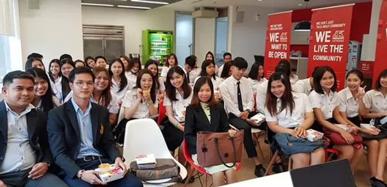 หลักสูตร บธ.บ. คณะพาณิชย์ฯ ม.อ.ตรัง เข้าดูงาน บ. GENERALI LIFE INSURANCE และ บ.โตเกียวมารีนประกันภัย