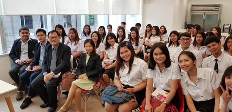 หลักสูตร บธ.บ. คณะพาณิชย์ฯ ม.อ.ตรัง เข้าดูงาน บ. GENERALI LIFE INSURANCE และ บ.โตเกียวมารีนประกันภัย