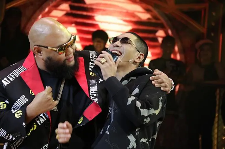 THE RAPPER รอบ BATTLE เดือด! ฟาดฟันกันเองในทีม เพื่อให้รอด “8 บาร์หนีตาย”