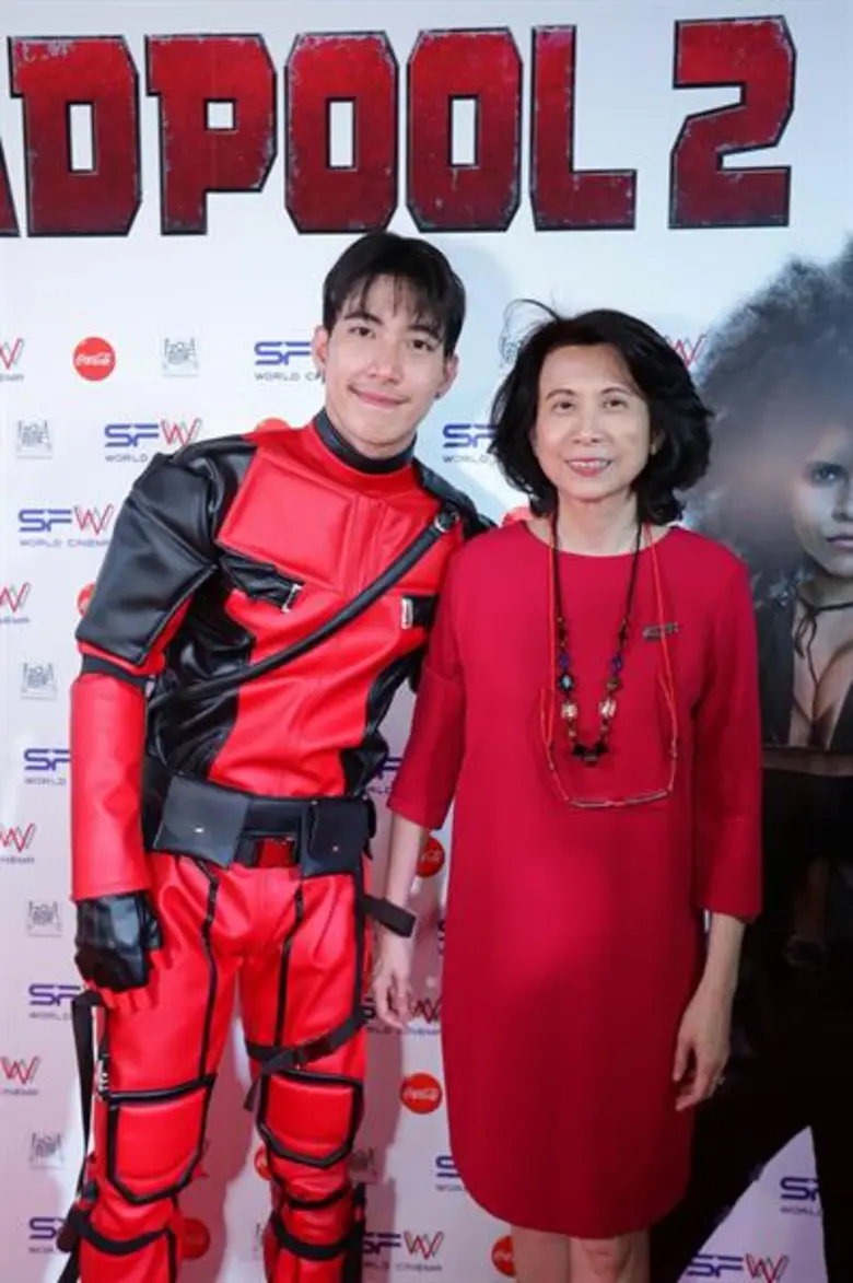 โตโน่ ภาคิน เกรียนหนัก สวมรอย เดดพูล ป่วนหน้าโรงหนัง เอส เอฟ