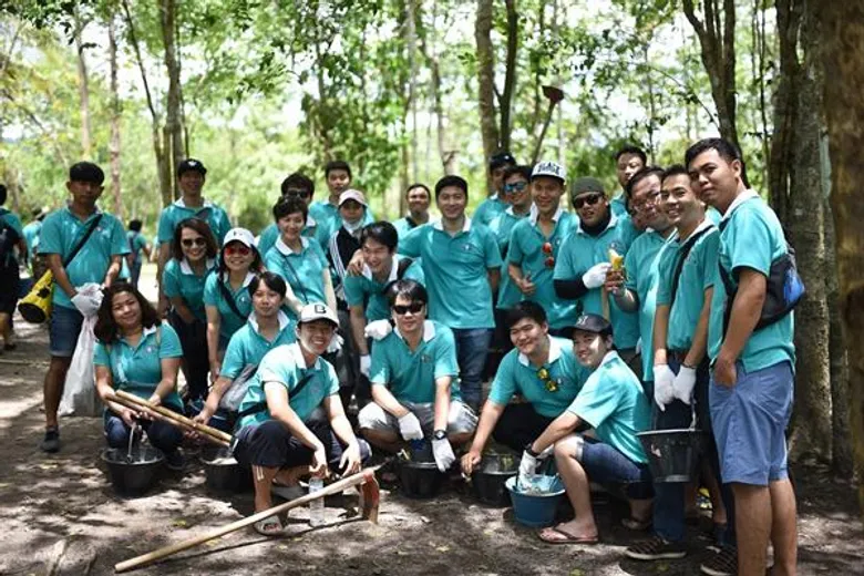 “ยิปซัม ตราช้าง” ชวนพนักงานลงพื้นที่คืนสมดุลให้กับระบบนิเวศน์อย่างยั่งยืน กับกิจกรรม “ช้างยิปซัมปลูกป่า ทำโป่ง สร้างฝายชะลอน้ำ” ณ สวนป่าสิริกิติ์ อำเภอสวนผึ้ง จังหวัดราชบุรี