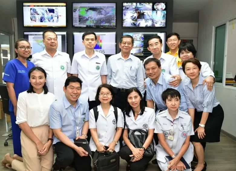 ที่ปรึกษา รมต.สาธารณสุข เยี่ยมชมระบบบริหารจัดการรถพยาบาลแบบรวมศูนย์ (AOC) รพ.วชิระภูเก็ต