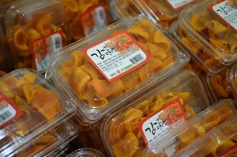 รัฐบาลเกาหลี เชื่อมั่น!! ตลาดผลไม้พรีเมี่ยมไทยโตขึ้นอีก ลุยนำเข้าต่อเนื่อง งาน “โคเรีย วันเดอร์ เฟรช” กระแสตอบรับดี เตรียมเพิ่มพื้นที่จำหน่ายเป็น 4 สาขา
