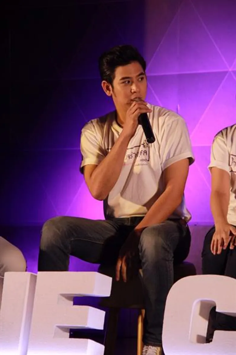 “พอร์ช” ร่วมงาน “น้ำใจ...สร้างกุศล” รณรงค์รับบริจาค “เข็มวันอานันทมหิดล” ประจำปี 2561