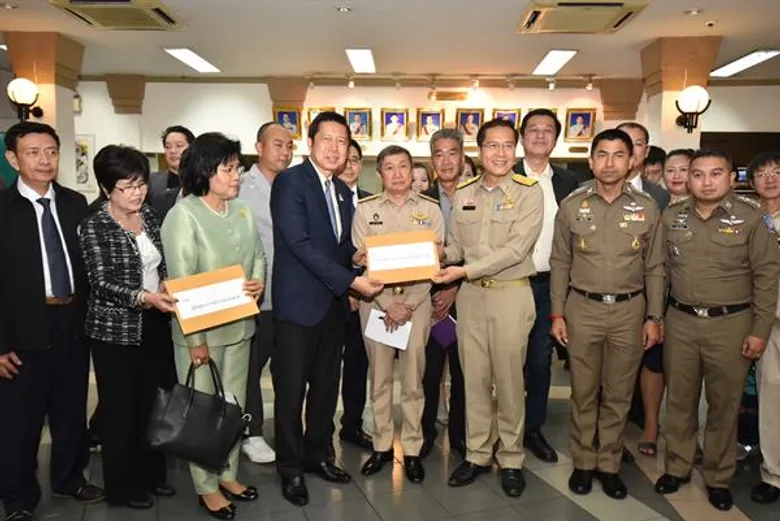 สมาคมภาคการท่องเที่ยวรวมตัวยื่นหนังสือ หวั่นการชุมนุมประท้วง กระทบความเชื่อมั่นนักท่องเที่ยว