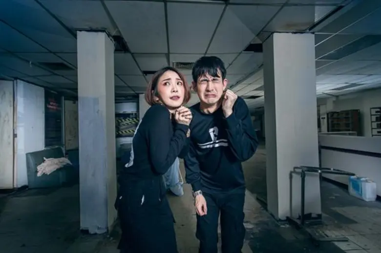 หญิงแย้, ใบเฟิร์น,นิกกี้ และเลโอ บุกโรงพยาบาลร้างทำเอาหลอนจนหยุดไม่อยู่