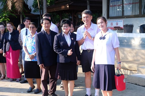“วันกล้ากุหลาบ” ศิษย์เก่าสวนกุหลาบนนท์กลับกระถางคืนถิ่นเยี่ยมน้องๆ