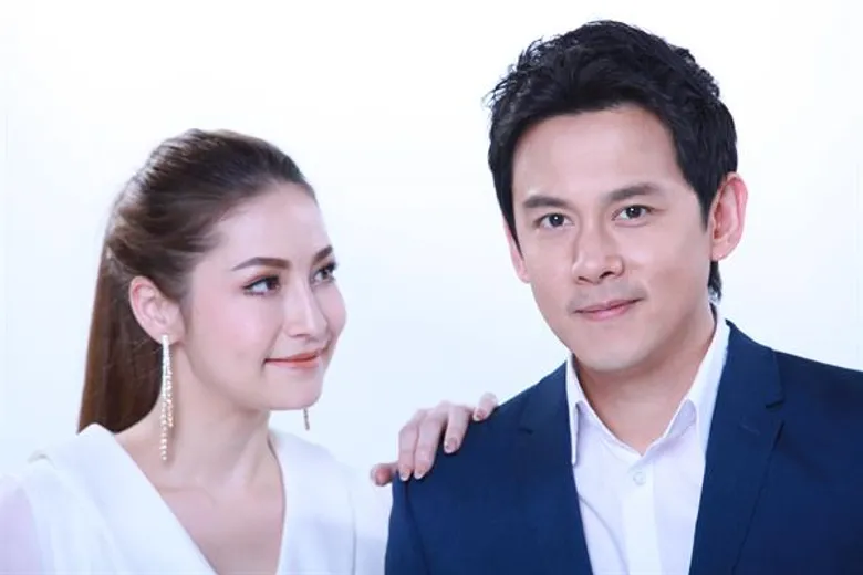 ฟลุ๊ค – นาตาลี คู่จิ้นนอกจอ ประกบคู่ครั้งแรก เปิดม่านละคร คุณย่าดอทคอม 2 มิ.ย.ช่องทรูโฟร์ยู24