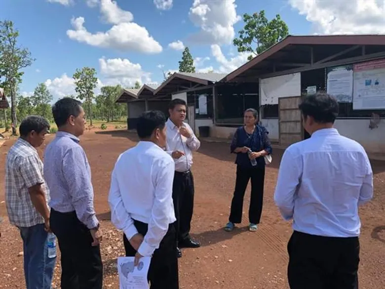เลขาธิการ ส.ป.ก. ตรวจเยี่ยมราษฎรและติดตามงานศูนย์เรียนรู้การเพิ่มประสิทธิภาพการผลิตสินค้าเกษตร(ข้าว)