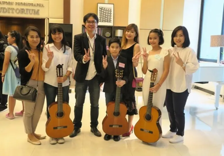 ภาพข่าว: เหรียญทอง “กีต้าร์คลาสสิค” นักเรียนเก่งสุพรรณบุรี โชว์ความสัมฤทธิ์ผลดนตรีศึกษา YAMAHA ดีที่สุดในเมืองไทย