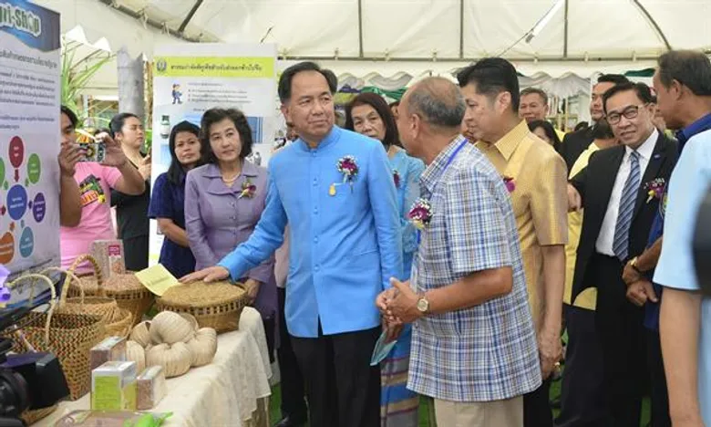 เกษตรฯ จัดใหญ่เปิดบ้านงานวิจัย โชว์ผลงานวิจัยตามนโยบาย นวัตกรรม และผลงานนำไปใช้ประโยชน์ จัดเต็มสาธิตหลากหลายสาขานำไปประกอบเป็นอาชีพเสริมได้ พร้อมเสวนา แจกพันธุ์ไม้ และปัจจัยการผลิตตลอดงาน