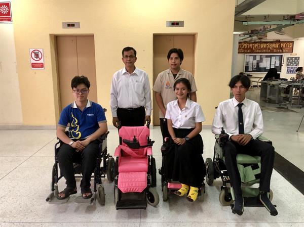3 สถาบัน พัฒนาสิ่งประดิษฐ์เพื่อผู้พิการ 'รถเข็นไฟฟ้าควบคุมด้วยเสียงผ่านมือถือ’
