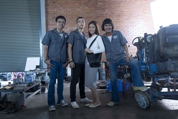 เบิ้ล ปทุมราช อาร์สยาม ซุปตาร์เดินดิน ส่งเอ็มวีใหม่ เฮ็ดทุกวิถีทาง ทุบสถิติยอดวิวทะยานไป 12 ล้านวิว!!