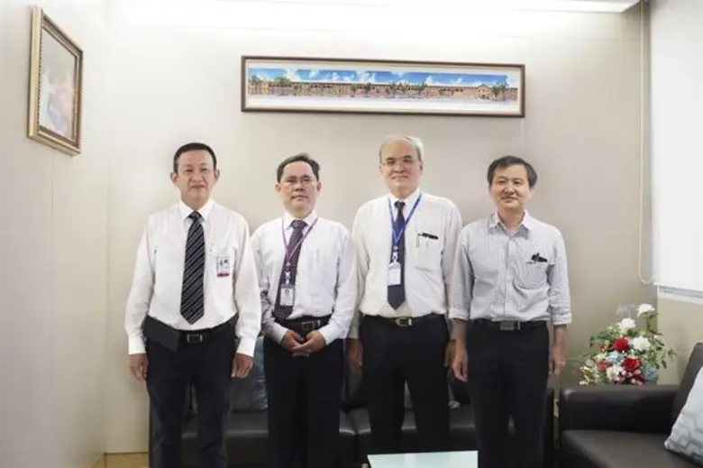 ศัลยแพทย์ ร.พ.รามาฯ เสนอผลงานวิจัยศัลยกรรมตกแต่ง และเสริมสร้างเต้านมของผู้ป่วยมะเร็งบนเวทีโลก