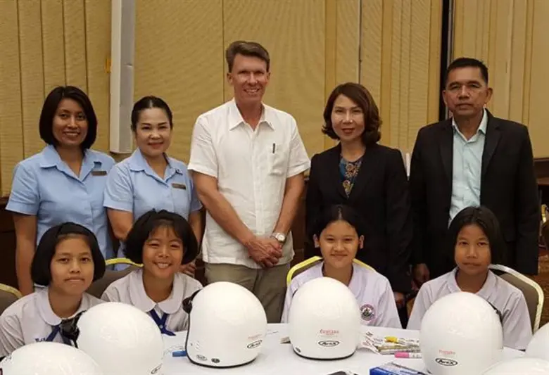 ภาพข่าว: รณรงค์ “หัวหินขับขี่ปลอดภัย สวมใส่หมวกกันน็อค”