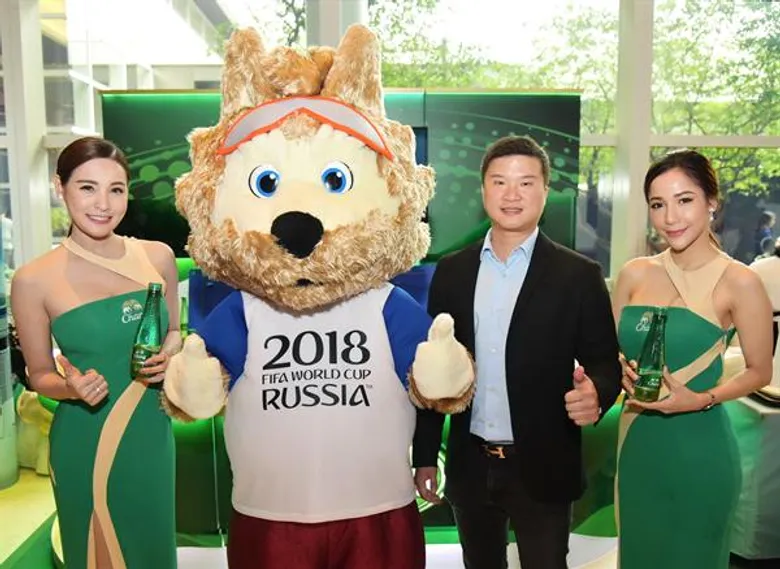 “ช้าง” ร่วมจัดแคมเปญ “สวัสดีบอลโลก” ชวนแก๊งเพื่อนซี้ดูฟุตบอลฟีฟ่า 2018