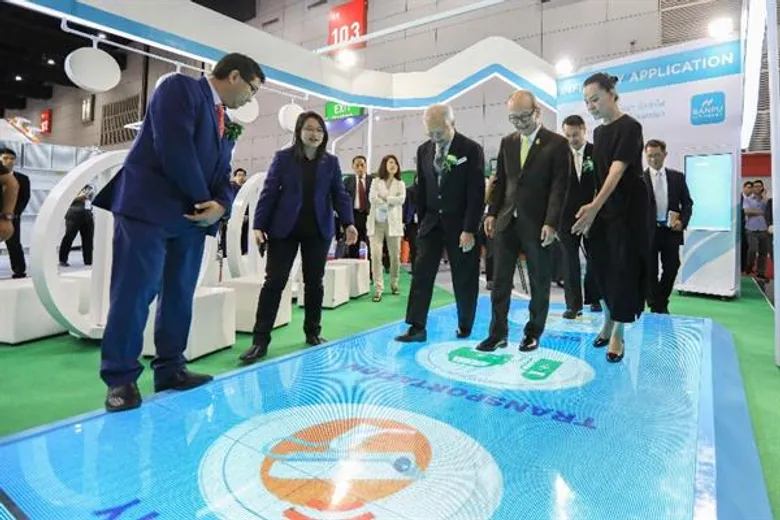 บ้านปู อินฟิเนอร์จี ร่วมงาน ASEAN Sustainable Energy Week 2018 โชว์นวัตกรรมพลังงานแสงอาทิตย์สามมิติ เดินหน้าไทยสู่สมาร์ทซิตี้